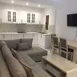 Ermona Resuli Ksamil
